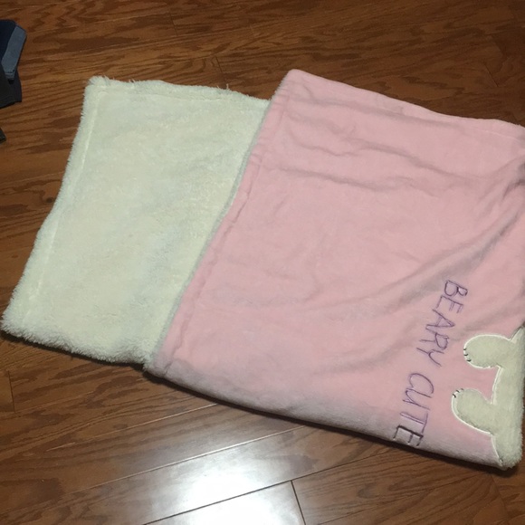 Blanket - Picture 2 of 3